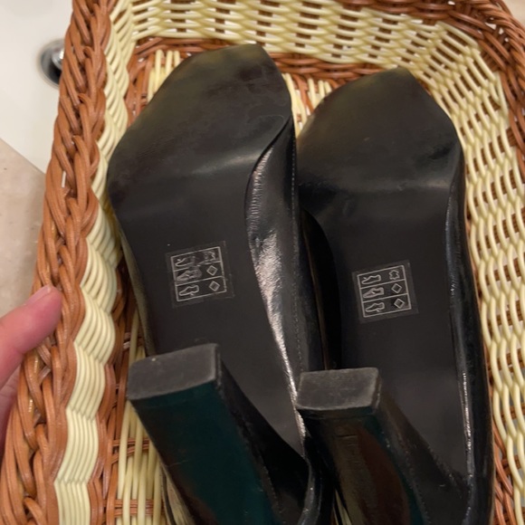 Moda Spana Heels,  Size 8.5M - Picture 4 of 4